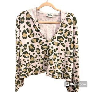 Show Me Your Mumu Cheetah Print Hoodie Size medium EUC M0639
